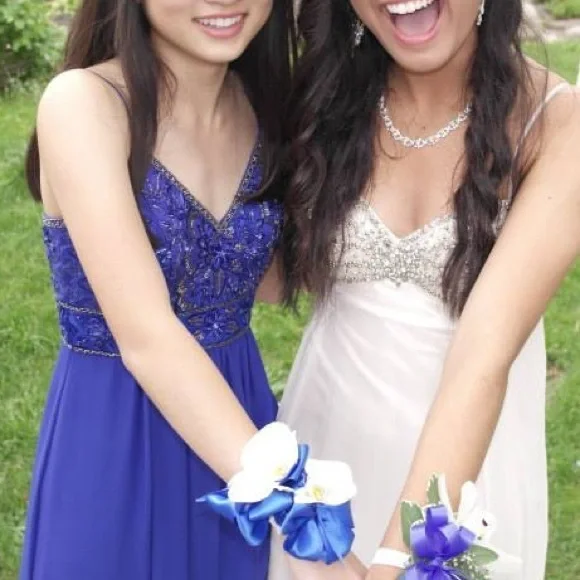 Sue Wong V-Neck Beaded Top Dress (Prom or Formal) - Picture 2 of 3